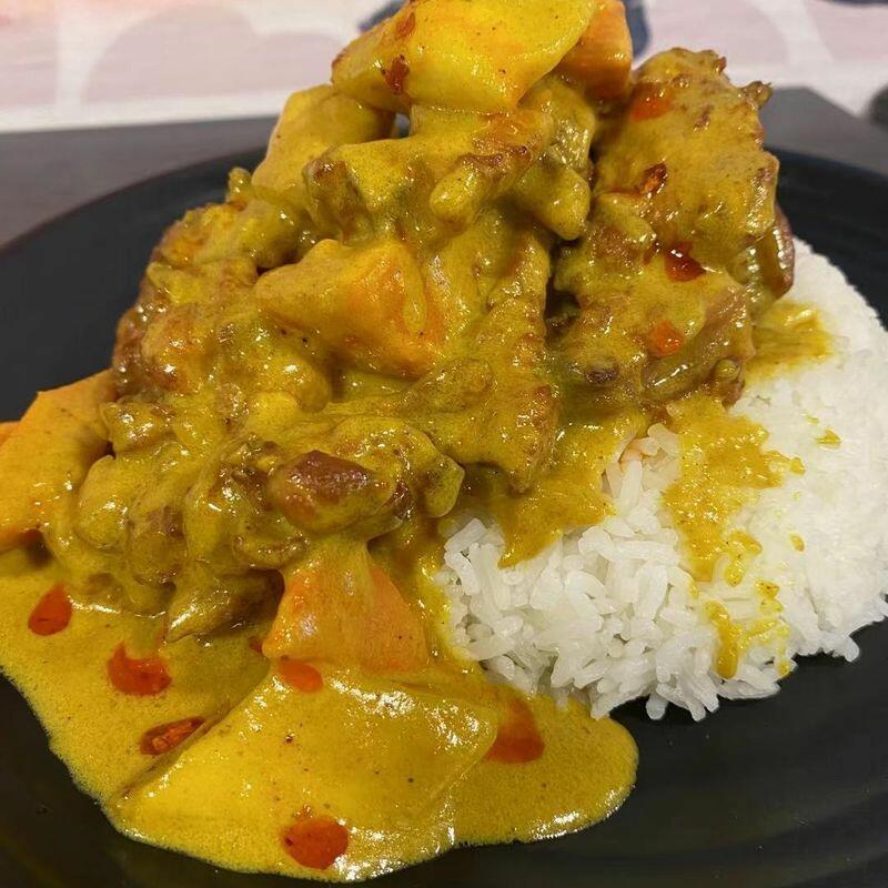 D11 Curry Potato w/ Chicken On Rice